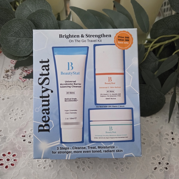 BeautyStat Skincare Travel Kit - Blue and White - Picture 1 of 4
